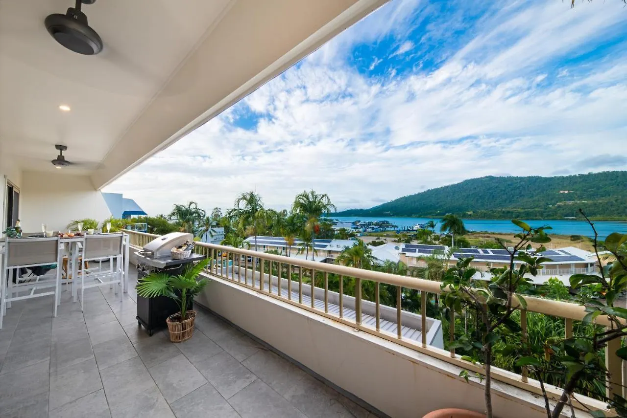 Eagles Nest On Airlie Διαμέρισμα Airlie Beach